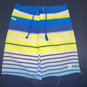 Vineyard Vines Mens’ board shorts